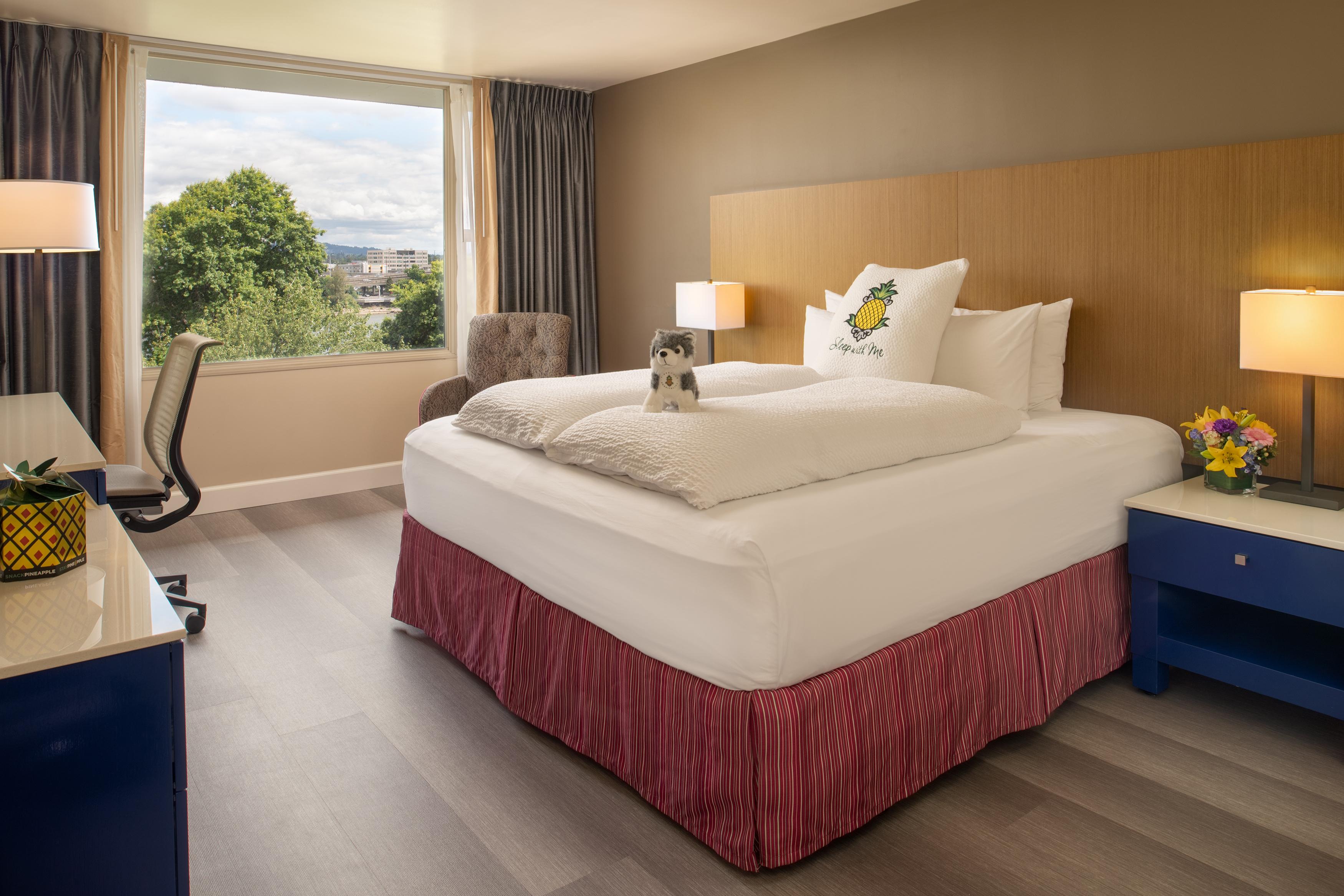 Hotel Staypineapple, Rose, Downtown