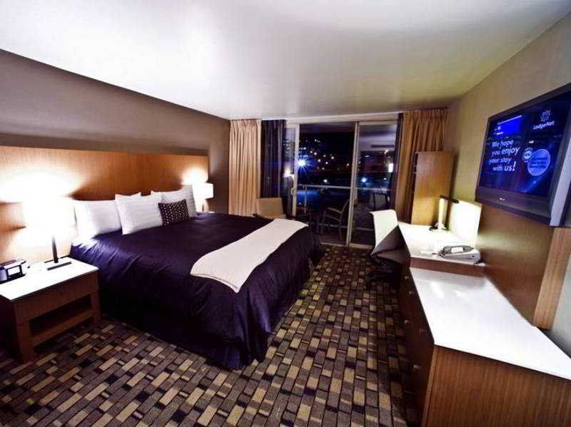 Hotel Staypineapple, Rose, Downtown Portland