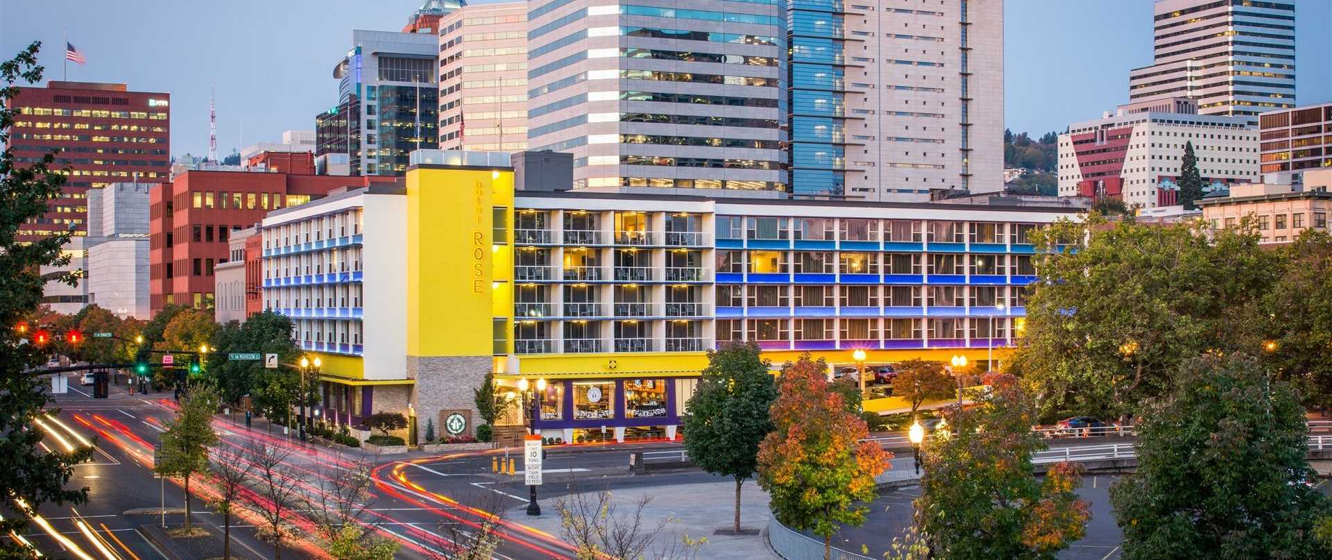 Staypineapple, Rose, Downtown Hotel Portland